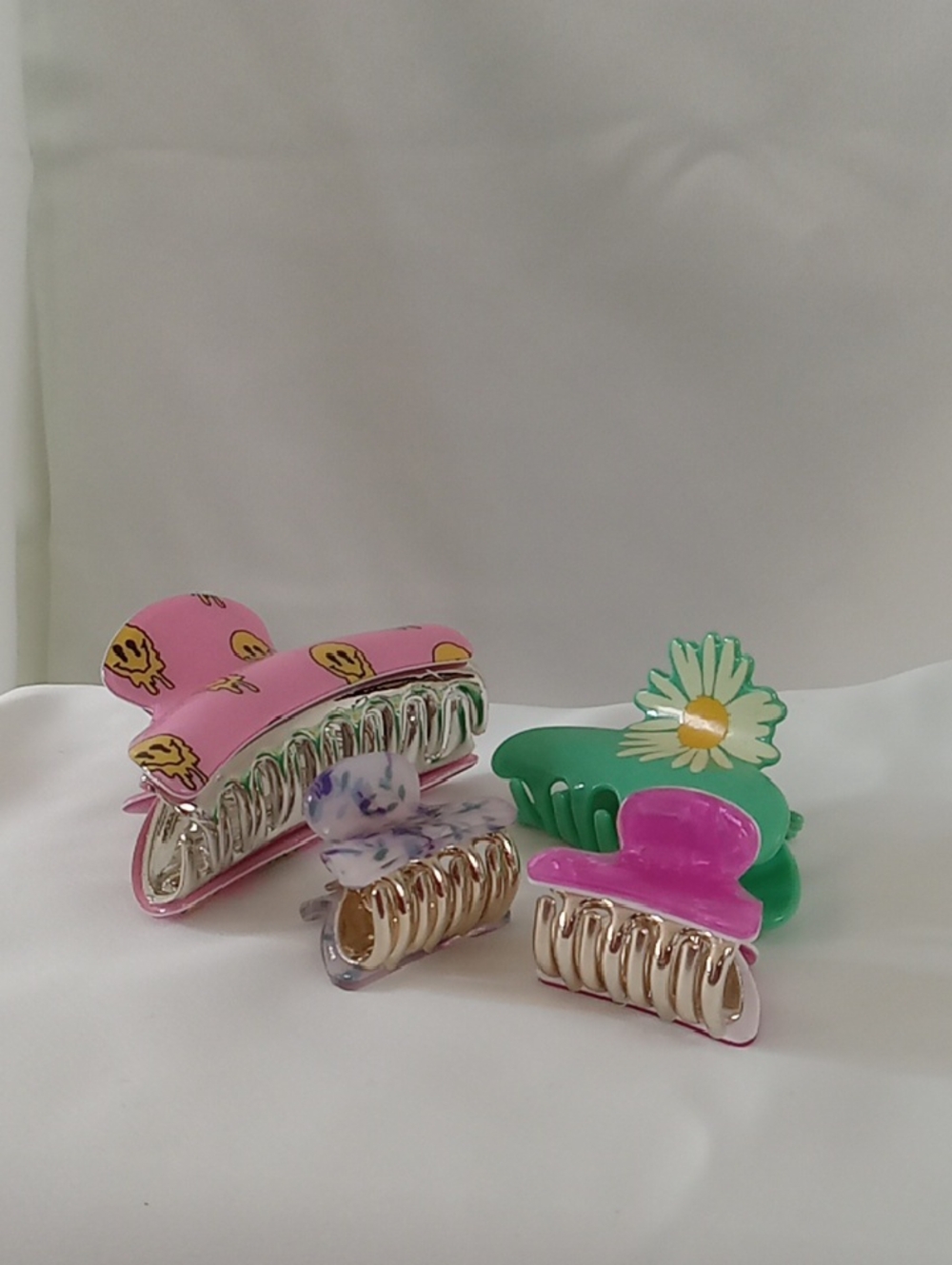 Ardene Pink & Green Kids Flower and Smiley Hair Claw Clip Set